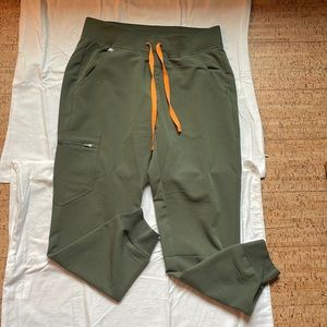 Figs Zamora Jogger Scrubs